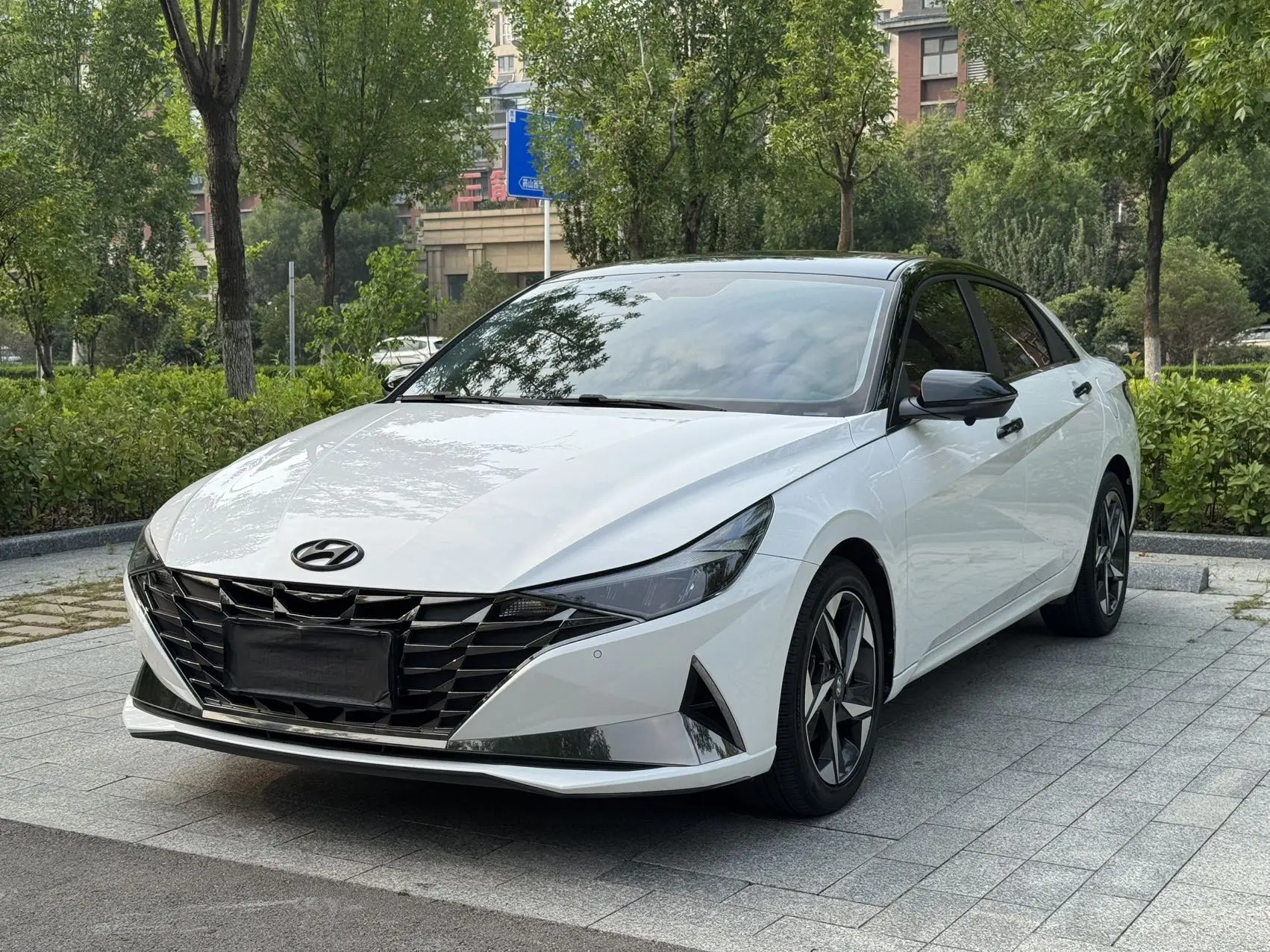 🚗 Hyundai Elantra | 1.5L | CVT | LUX Premium | 🇨🇳