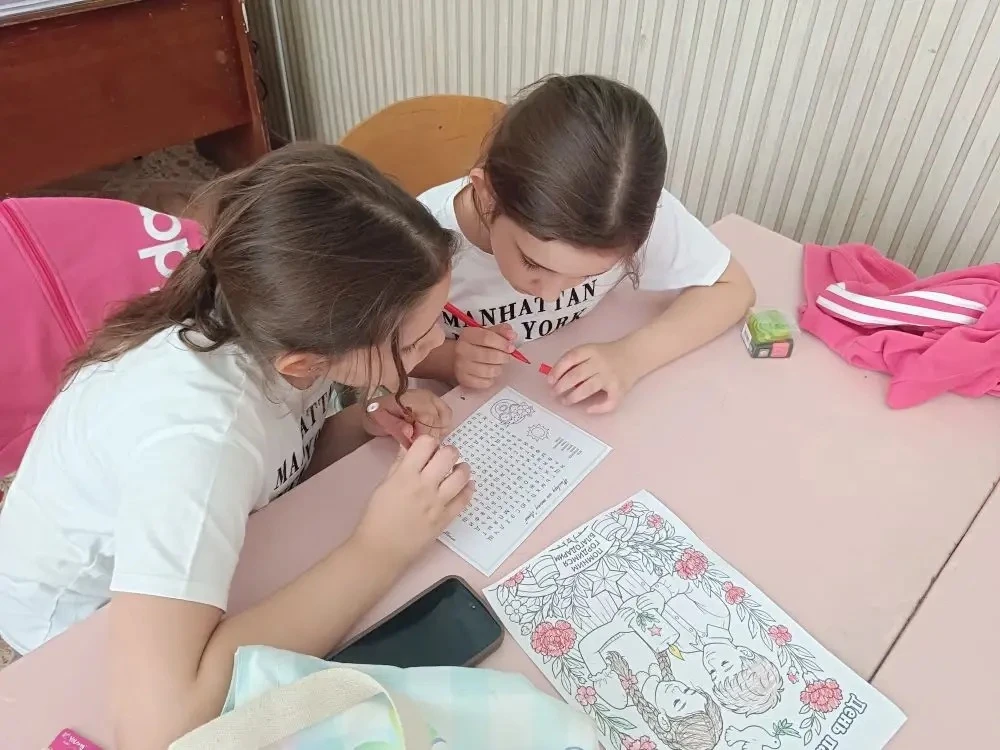 ☀️ Ещё один яркий день на летней тематической площадке позади! ☀️

Наши ребята зарядились позитивом 