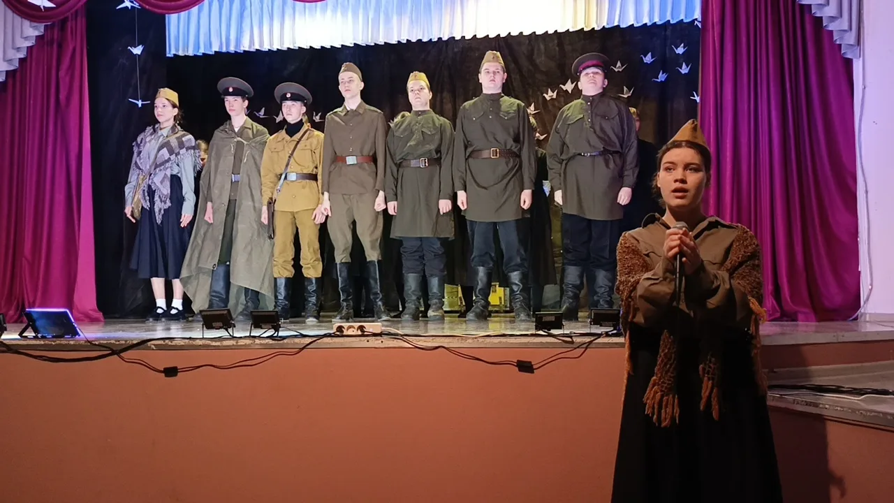 Воспитание души: как артисты школьного театра "Ровесник" растрогали родителей до слез. ❤️ 18 февраля