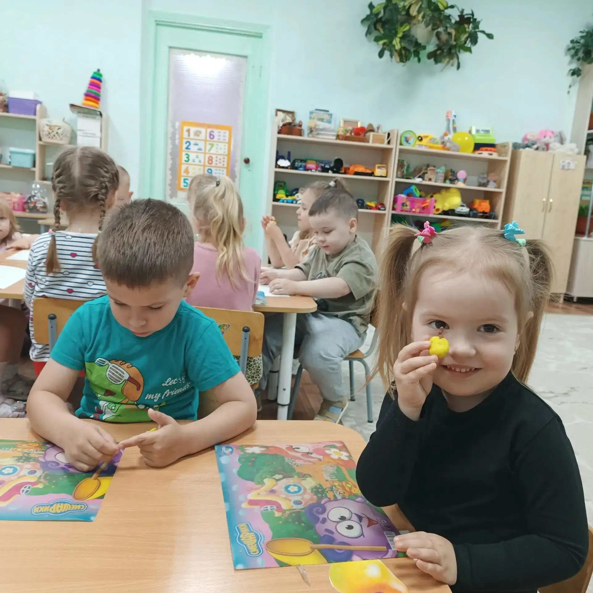 День Витаминки во второй младшей группе! 🍎🍊

У  наших маленьких непосед выдался самый полезный ден
