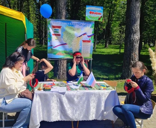 1 июня в парке культуры и отдыха им. Коротеева на главной сценической площадке города с...