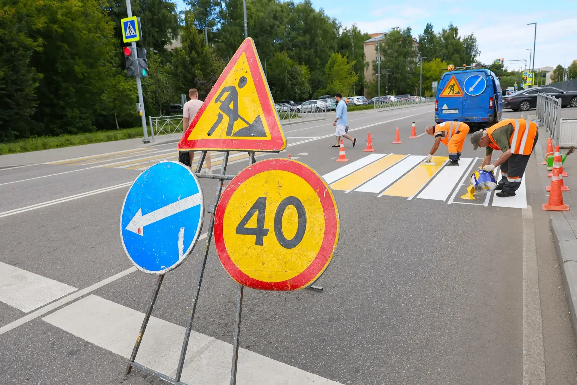 🛣️Обновление дорожной разметки — ежегодная работа для обеспечения безопасности пешеходов и водителе
