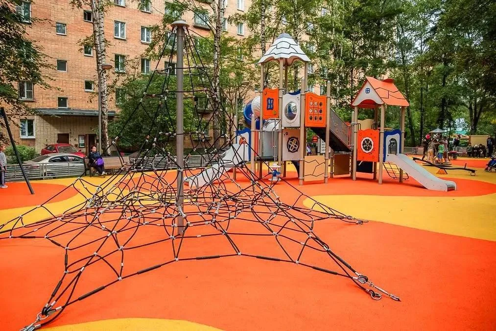 🛝 В 7-м микрорайоне открыли обновлённую площадку