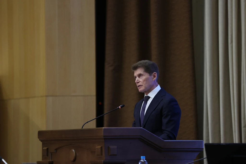 Губернатор Приморья — о развитии промышленности: итоги и задачи
 
Олег Кожемяко выступил с ежегодным