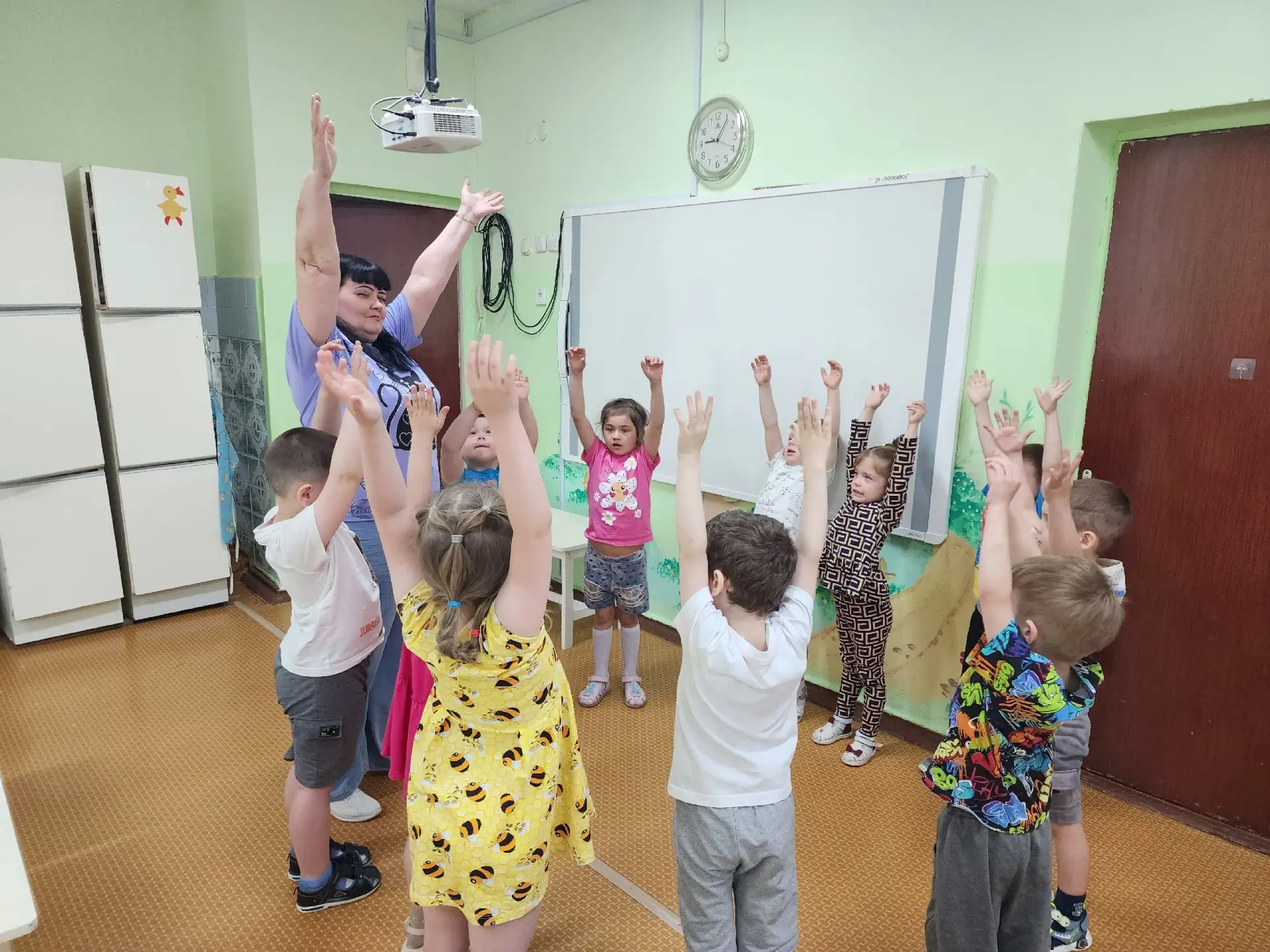 В средней группе “Семицветик“ прошло увлекательное комплексное занятие “Путешествие в С...
