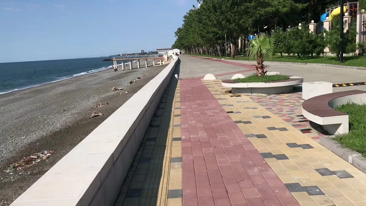 🌊 Продолжаем знакомство с пляжами Грузии — Кобулети.