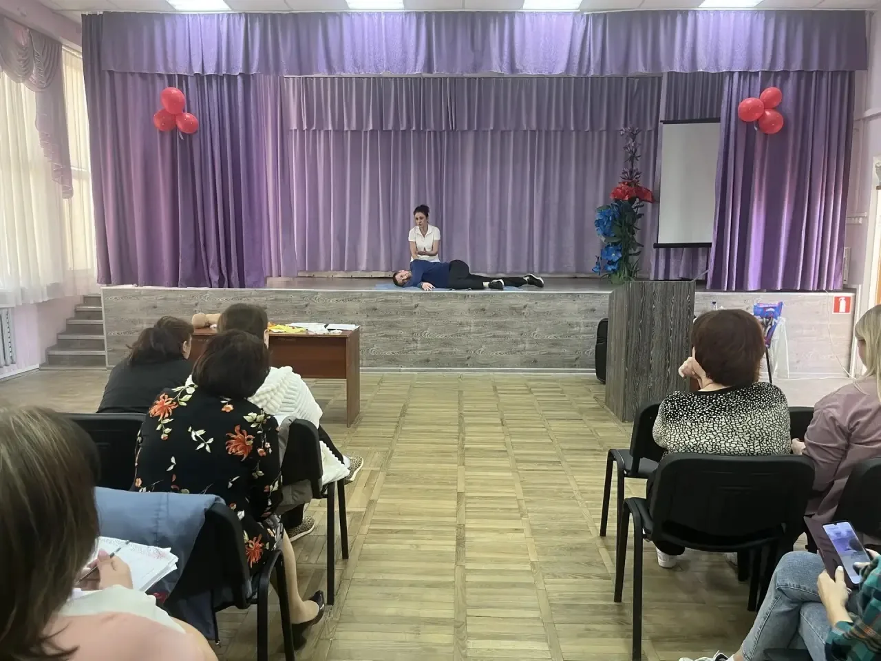 В преддверии Всемирного дня охраны труда , который отмечается 28 апреля, в школе был реализован комп