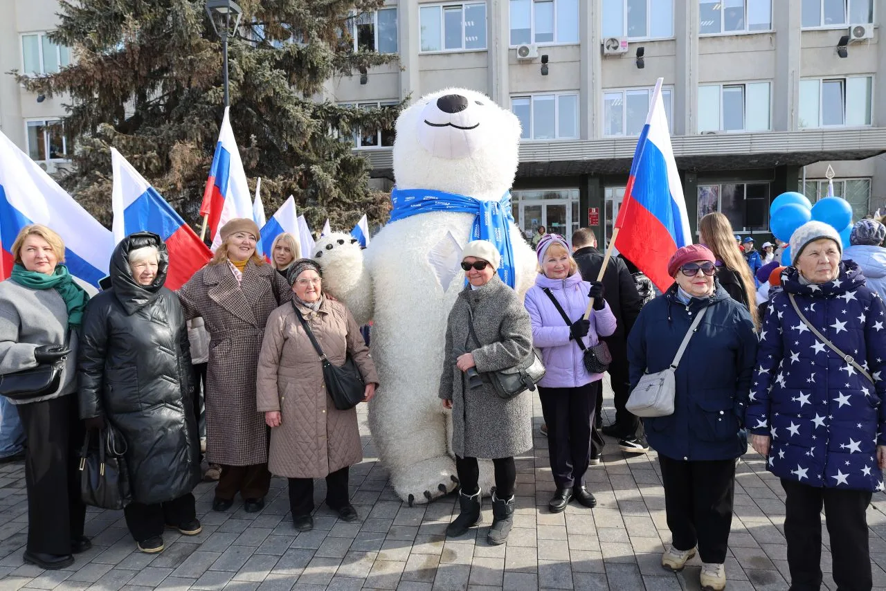 В Советском районе Нижнего Новгорода прошел патриотический концерт «Мы вместе», приуроч...