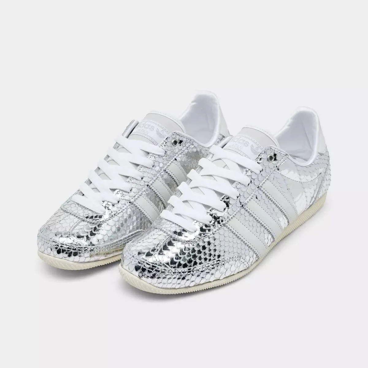 ADIDAS🇺🇸

Кроссовки женские ,размеры 6-9.5

8 400 ₽ + вес 2.4₽/1гр


📌 Заказать 👉 [контакт скры