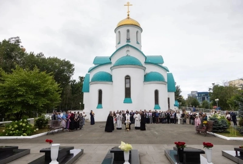 В Сахалинской области почтили память Игоря Фархутдинова и его коллег, погибших в авиака...