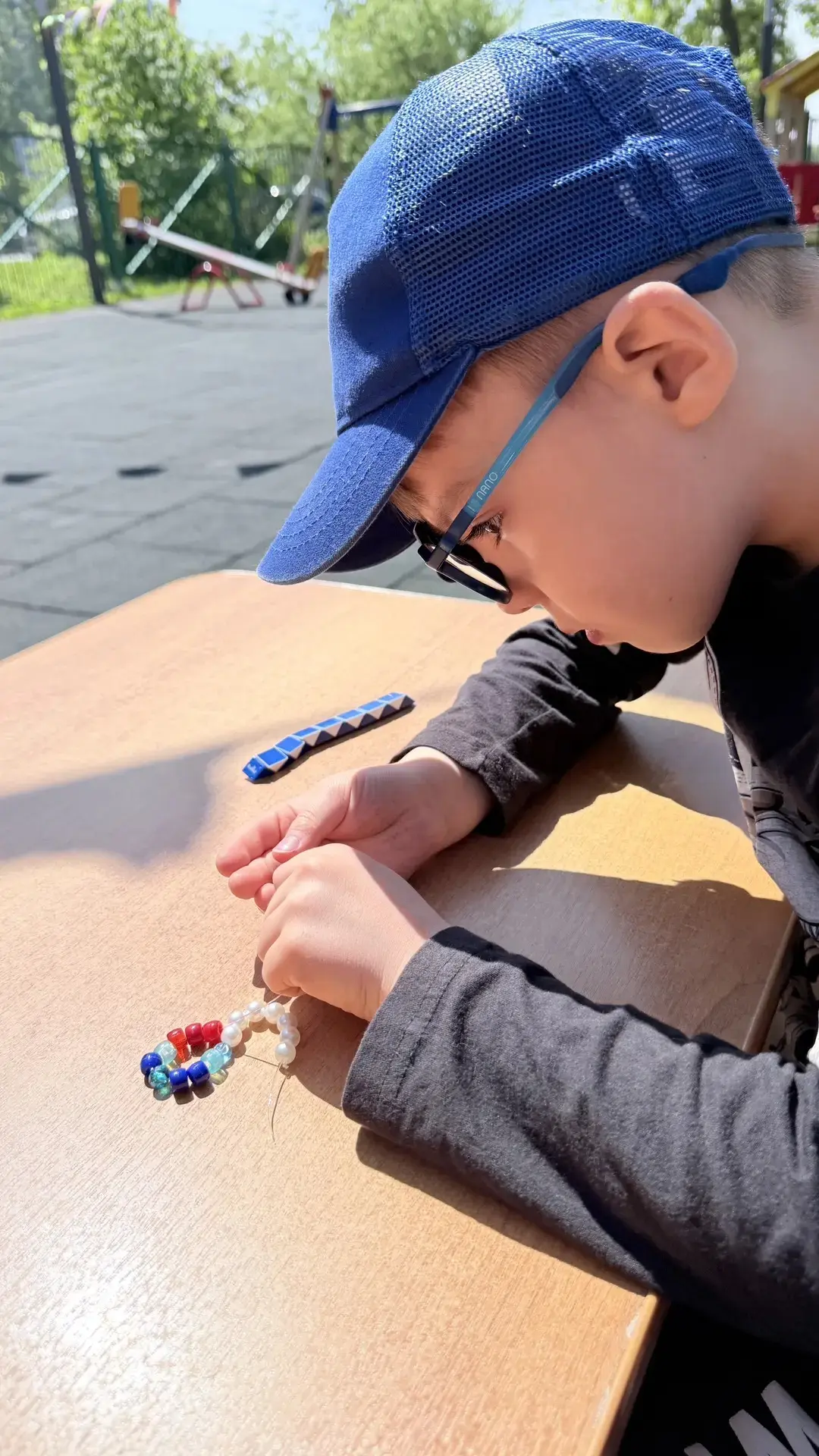🇷🇺 Творчество в цветах триколора!

📿Наши юные «Любознайки» сегодня погрузились в творчество с гол
