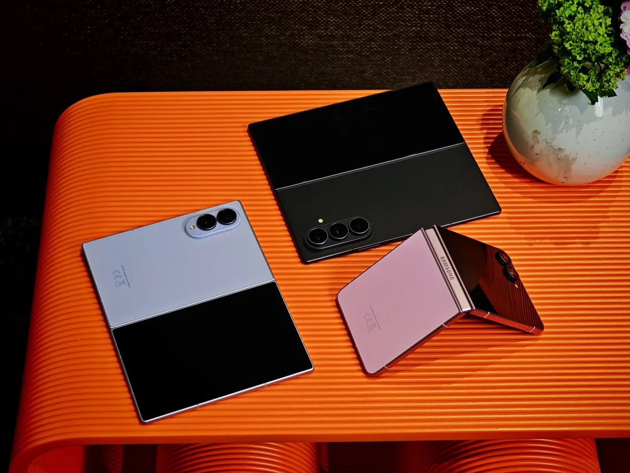⚡️Складная линейка Galaxy стала ещё больше — встречайте сразу три новинки Samsung 

— Galaxy Z Fold 