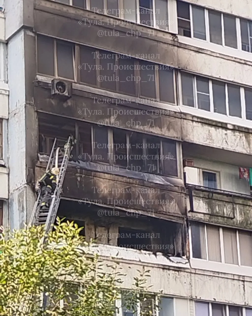 Пожар в тульской девятиэтажке повредил три квартиры