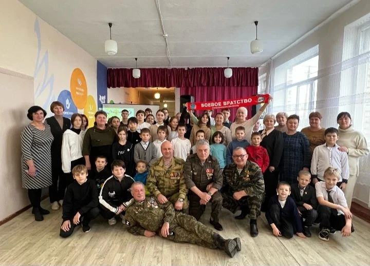 В МОУ "ООШ С.Ленинское " прошла  встреча с ветеранами боевых действий,участниками Афган...