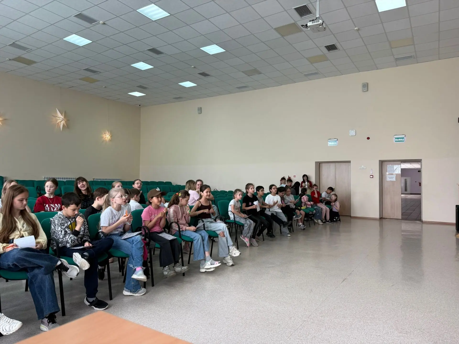 11 ДЕНЬ В ПРИШКОЛЬНОМ ЛАГЕРЕ «РОМАШКА»
День в нашем пришкольном лагере был просто невероятным! Мы за