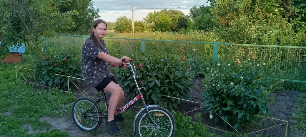 Учащиеся нашей школы охотно поделились фото на тему "Весёлый велосипед". Катание на велосипеде— люби