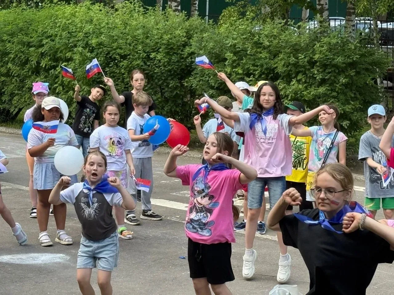12 июня — особенная дата в календаре нашей страны. В этот день мы отмечаем День России — праздник ед