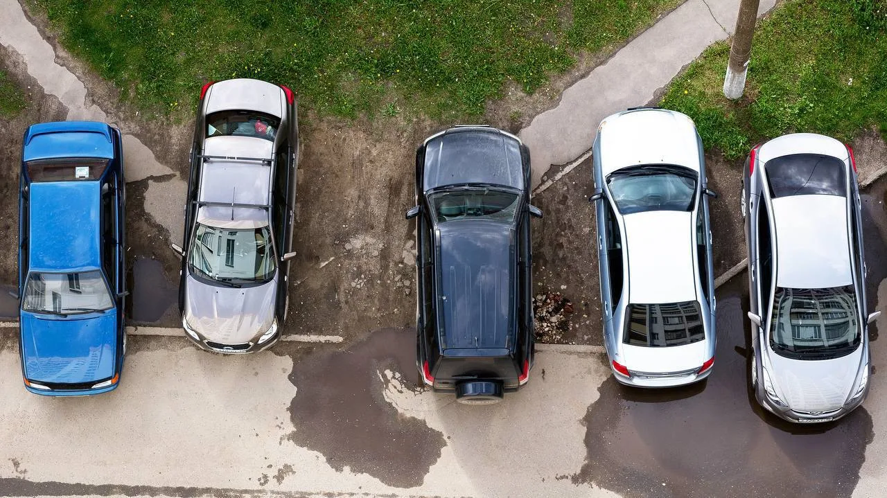 🚗Ленинский округ в ТОПе по парковке на газонах в Подмосковье

За неделю здесь оштрафовали 103 водит