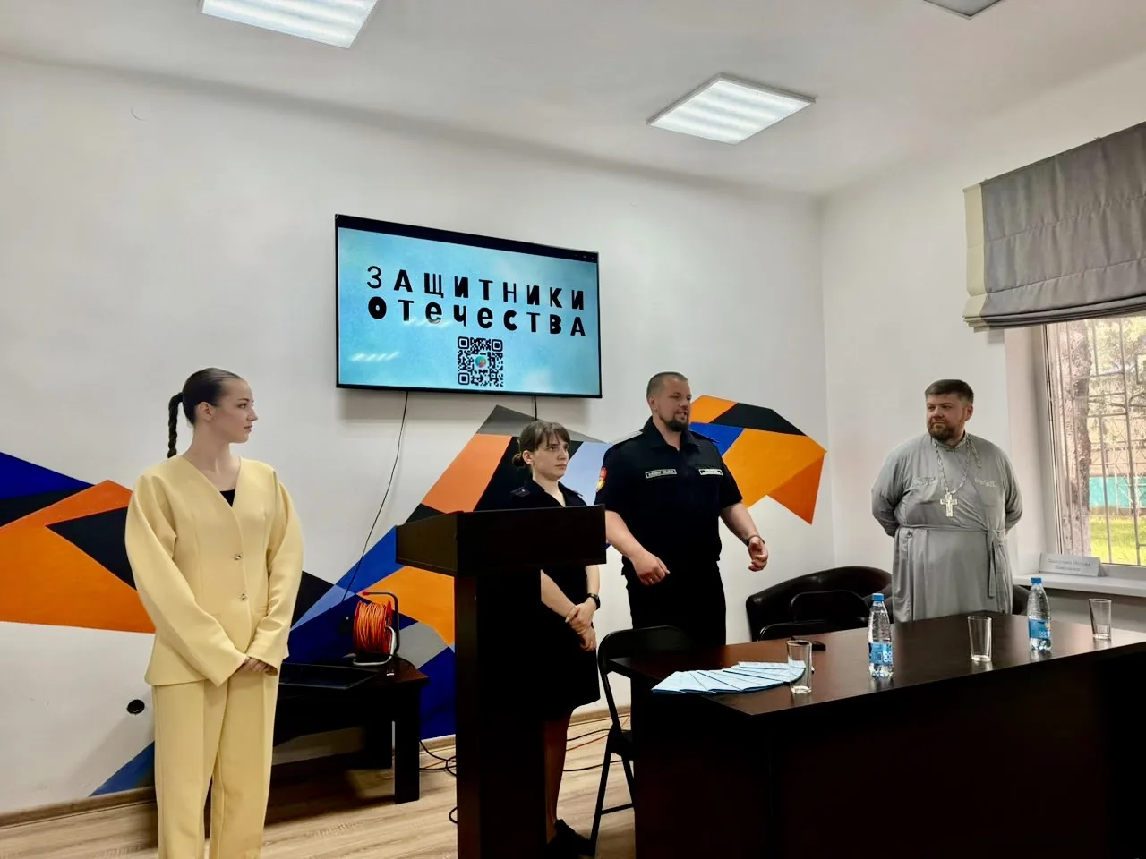 В рамках акции «Каникулы с Общественным советом» и первого этапа акции «Защитники Отече...