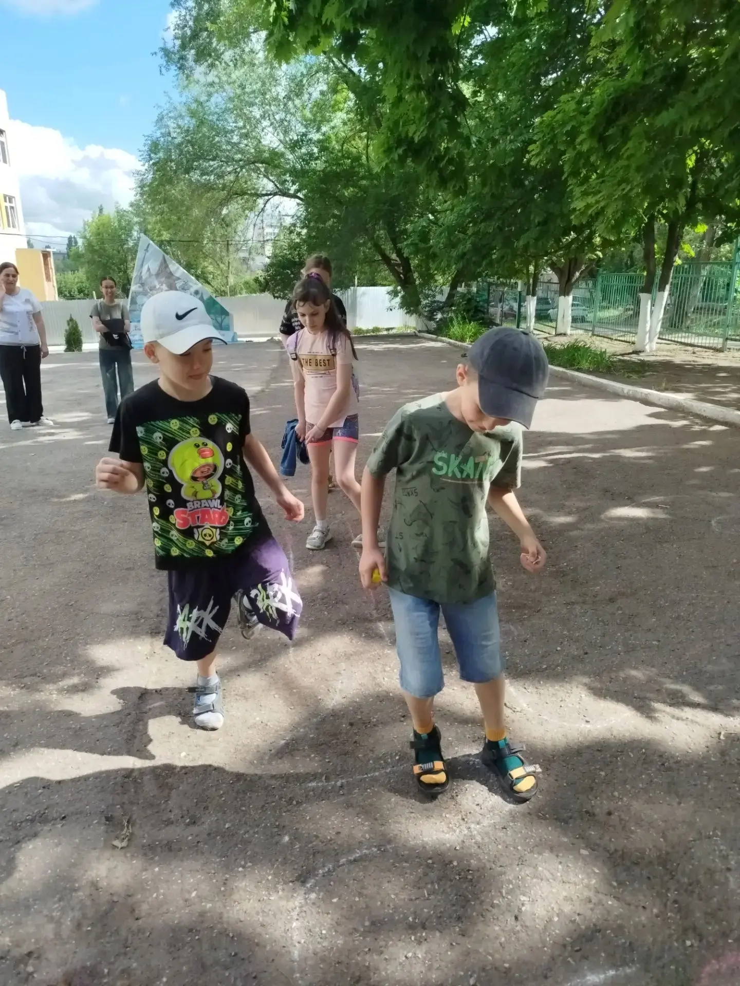 ☀️ ДВИЖЕНИЕ — ЭТО ЖИЗНЬ!🏃‍♂️💨

Наши лагерные будни проходят на максимальной скорости! Свежий возду