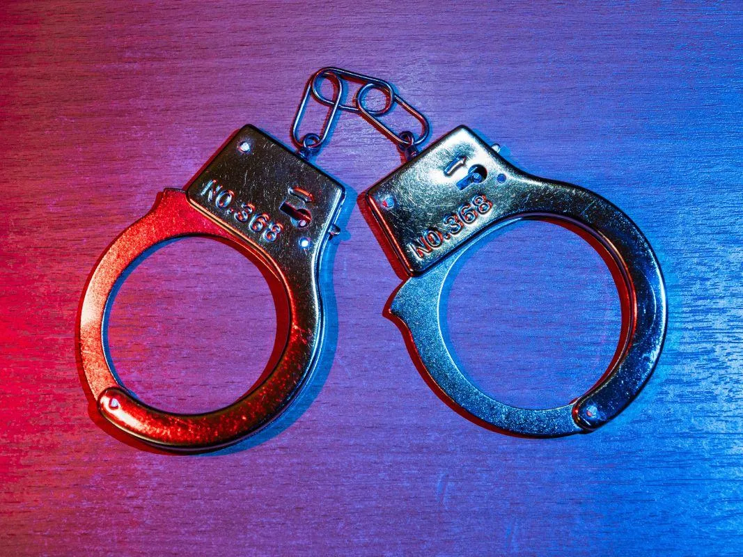 Студент помог мошенникам похитить у воронежанки 3,5 млн рублей

В Воронеже сотрудники правоохранител