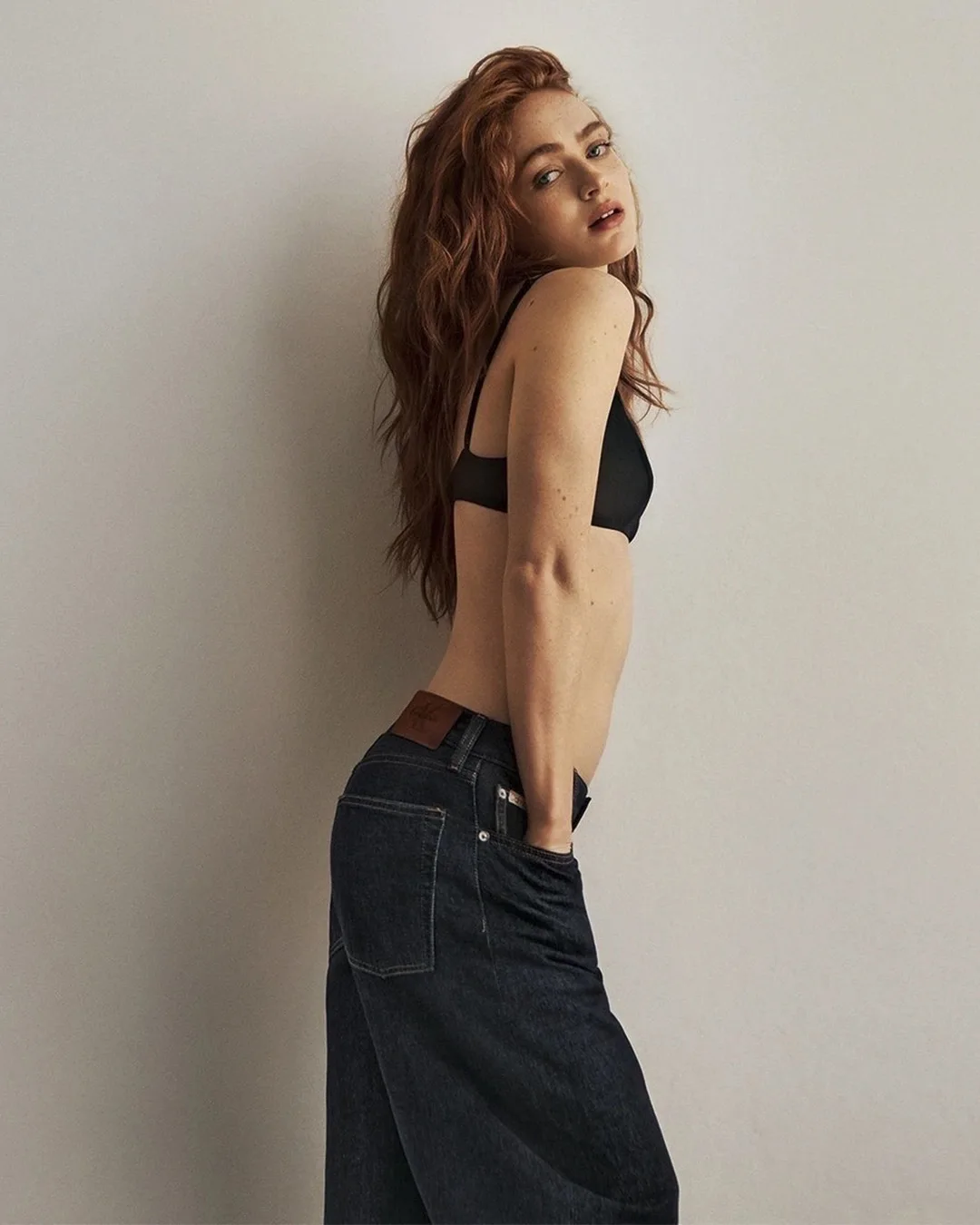 Сэди Синк в новой фотосессии для Calvin Klein