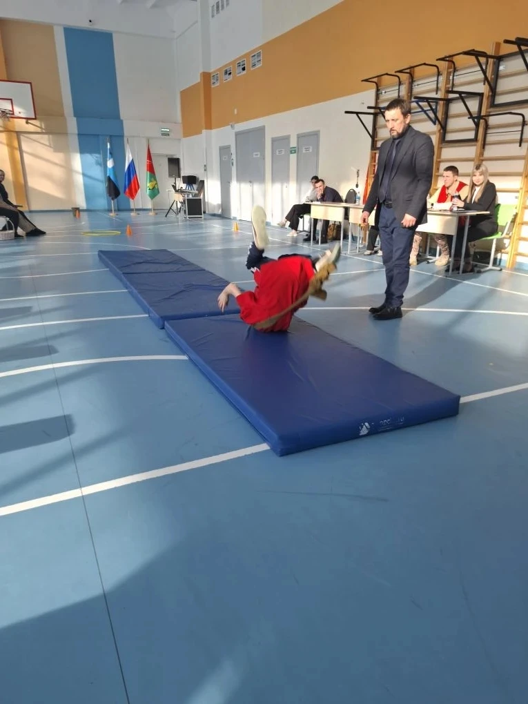 🤾‍♂️🇷🇺🏆 "ВыZов" - это по нашему!  За окном мороз, только нашим юным героям Юнармейцам он не страшен!