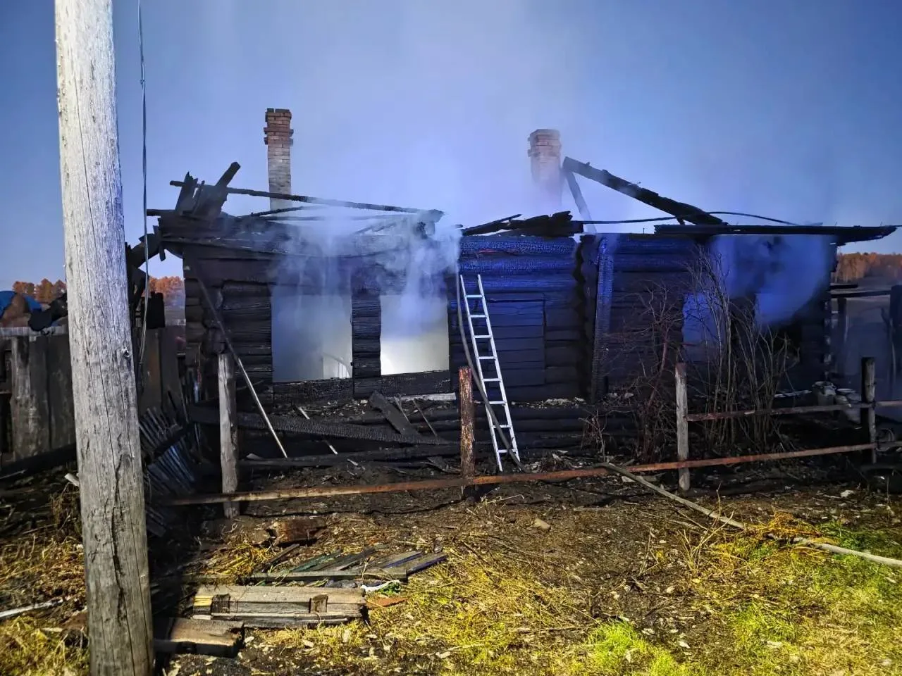 В Заларинском районе возбуждено уголовное дело по факту гибели ребенка в результате пож...