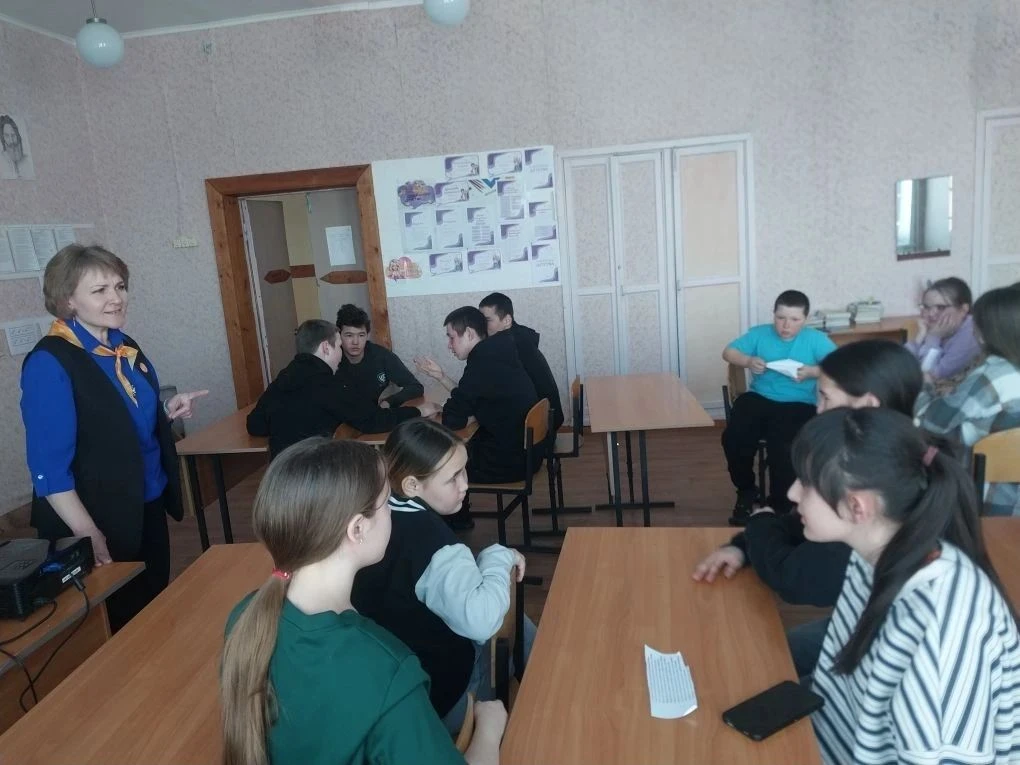 В рамках Декады молодого избирателя для обучающихся 5-9 классов проведён информационный...