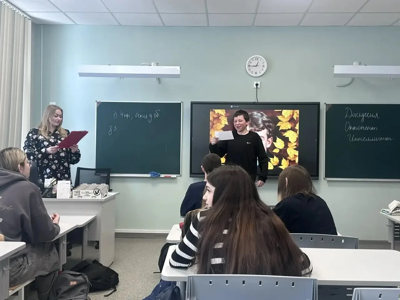 21 марта — Всемирный день поэзии! 📚  В честь праздника к восьмиклассникам на уроки литературы заглян
