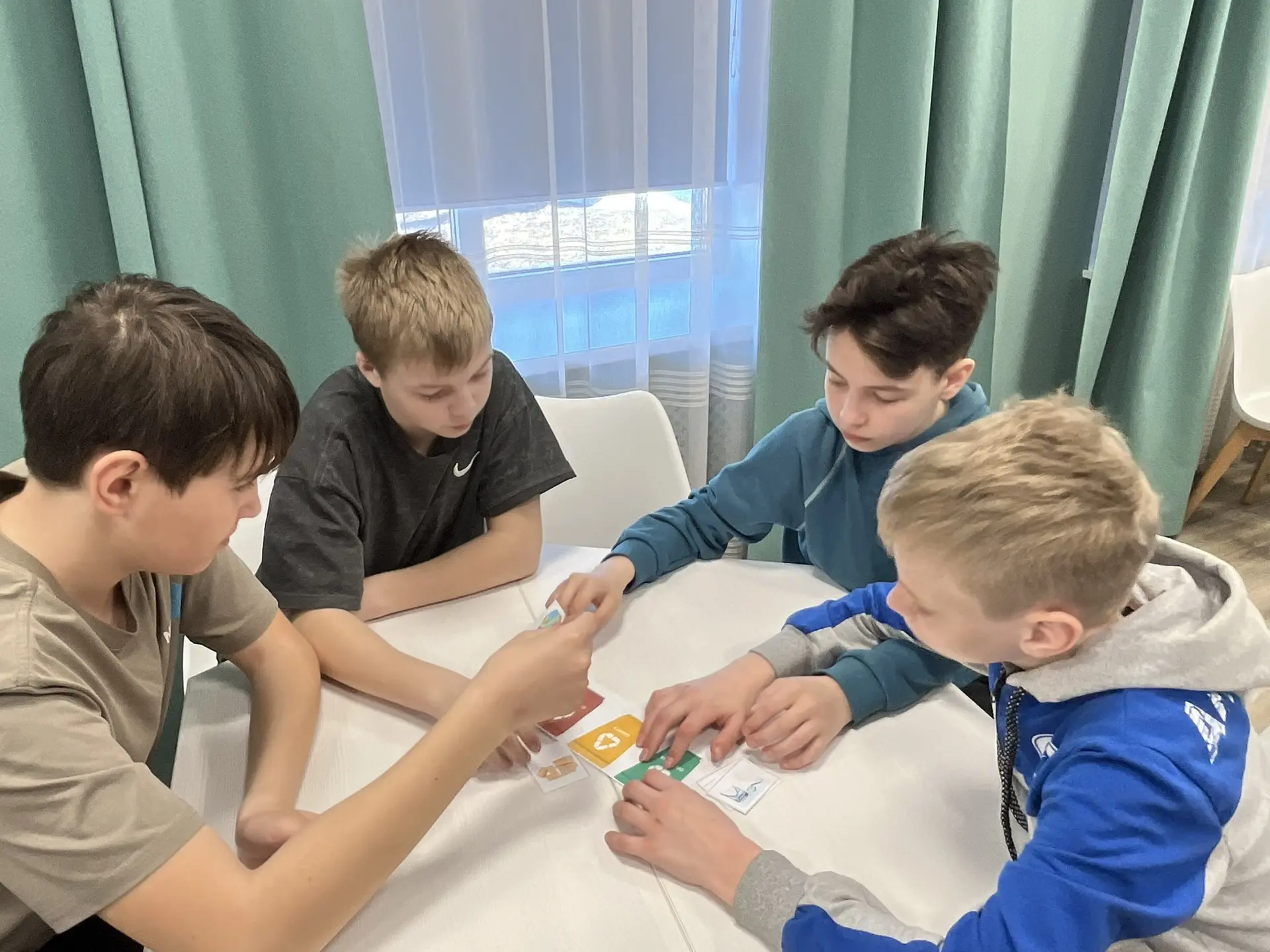 🧩ИНЖЕНЕРНЫЕ КАНИКУЛЫ ✏️ ✨Сегодня в гостеприимных стенах библиотеки нового поколения для учащихся 6-х