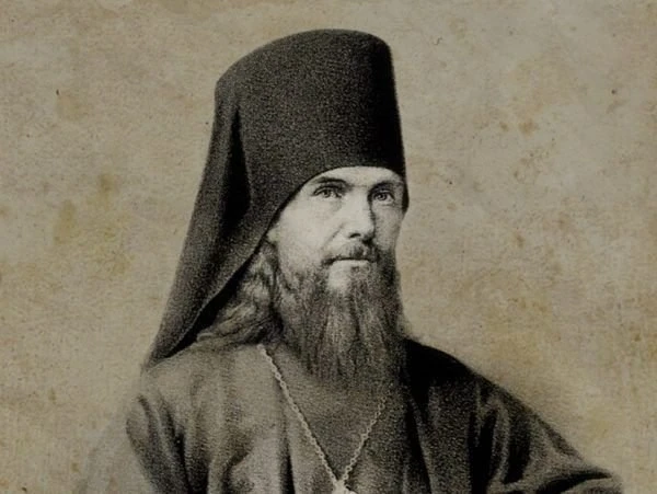 Молиться надо долго, не за раз долго, а по времени долго… ныне, завтра… неделю, месяц, год. Все крич