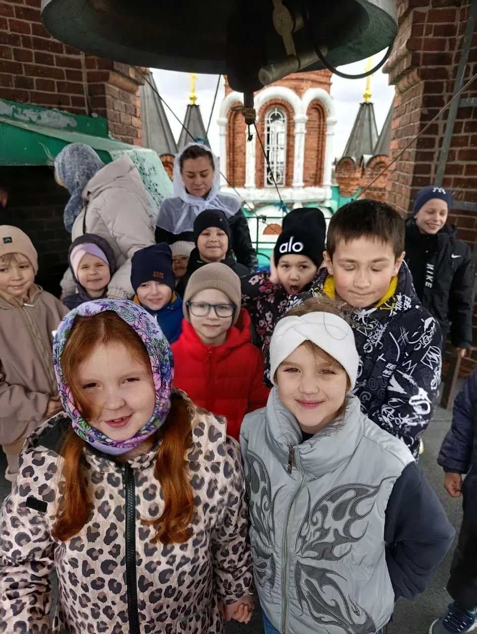 Дети, родители и педагоги подготовительной к школе группы "Радуга" ДО "Золотой петушок" продолжают з