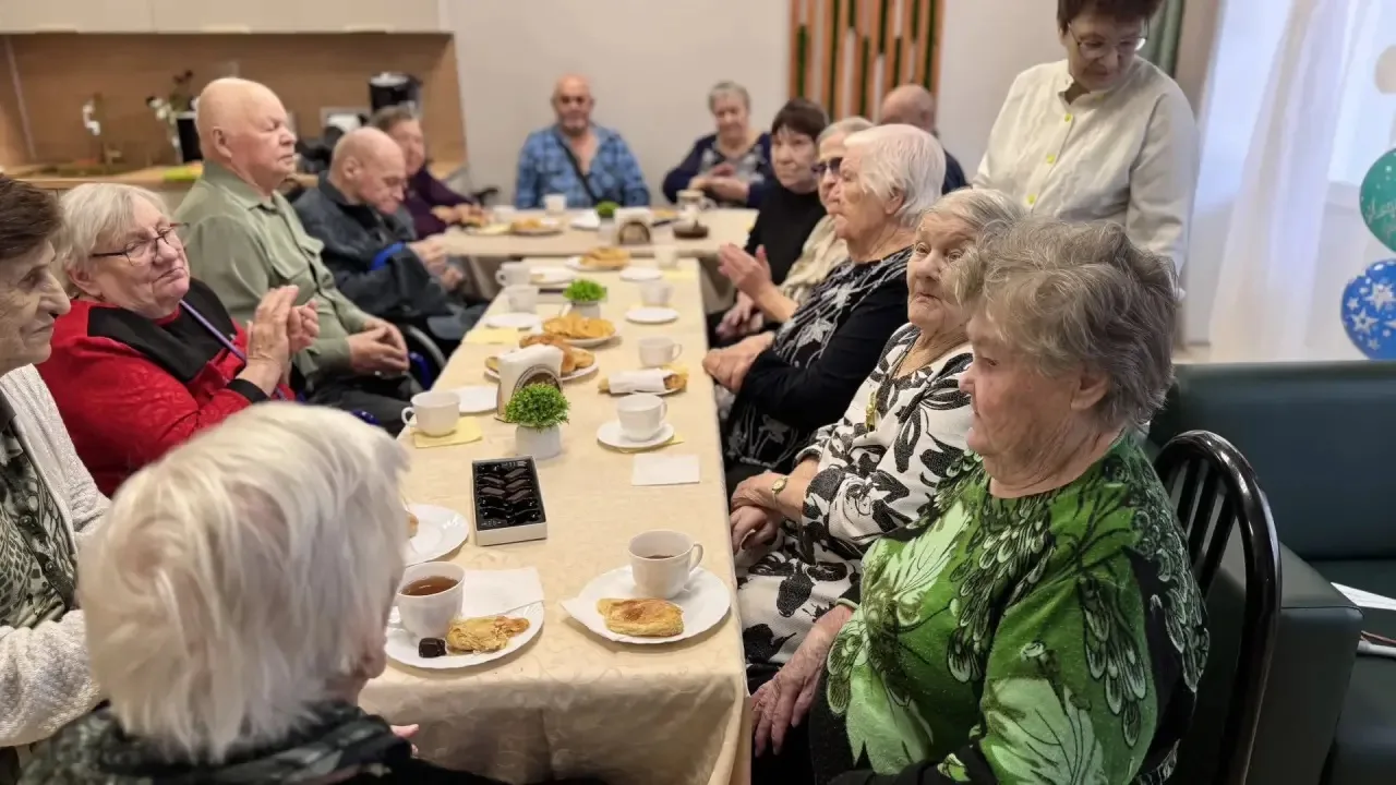 🎉 День именинника в Марковском геронтологическом центре! 🎉