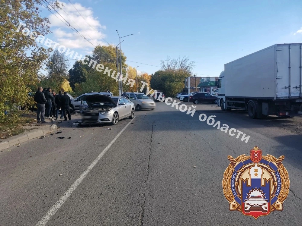❗️В Новомосковске произошло ДТП с тремя автомобилями.