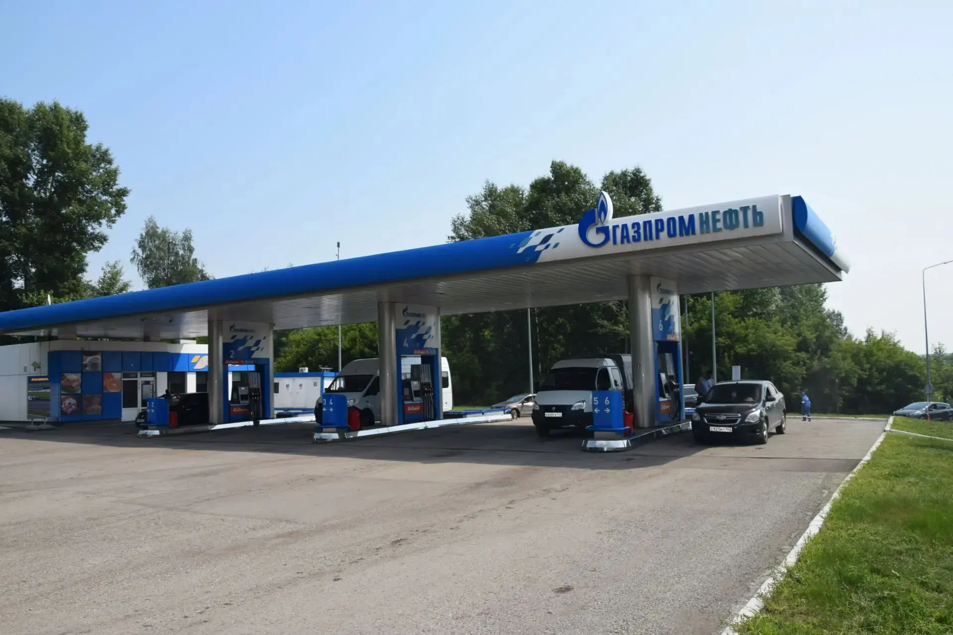 Продолжаем следить за ситуацией с топливом по поручению Губернатора Кузбасса. Заехал на...