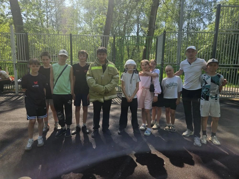 🔥 В мае в нашей школе прошла увлекательная Пожарная эстафета 🔥  В соревновании приняли участие коман