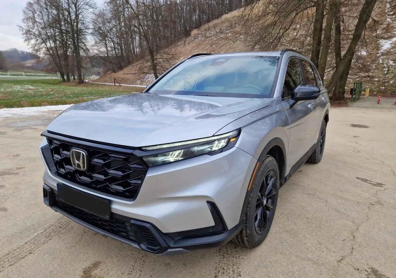 🚗 Honda CR-V 2.0 i-MMD Sport Line