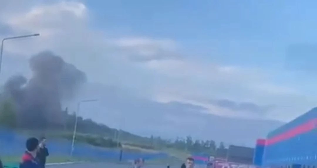 Также БПЛА ВСУ пытались атаковать склад OZON в Зеленодольске (Татарстан). 

Это первый случай атак