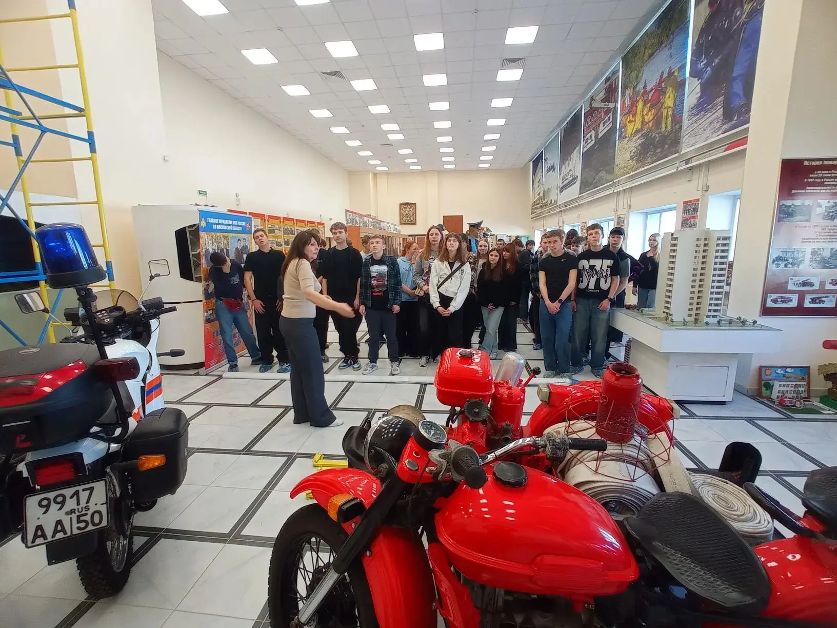 🚒 Лицеисты на экскурсии в музейно-выставочном центре МЧС  19 марта обучающиеся МОУ «Лицей №7»  вмест