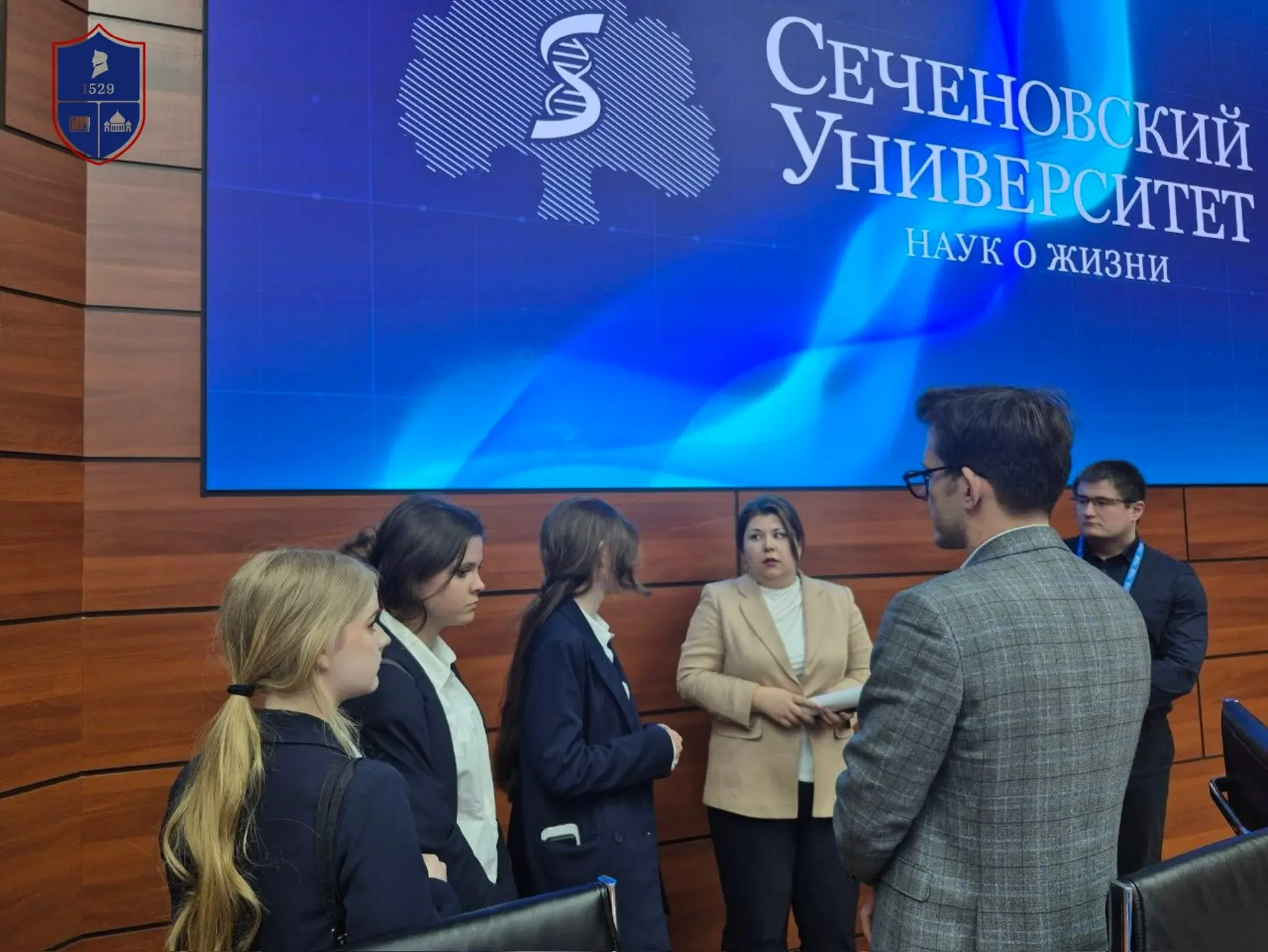 Шаг за шагом к будущему: Ученики нашей Школы на Круглом столе «Медицинский инженер: архитектоника ка