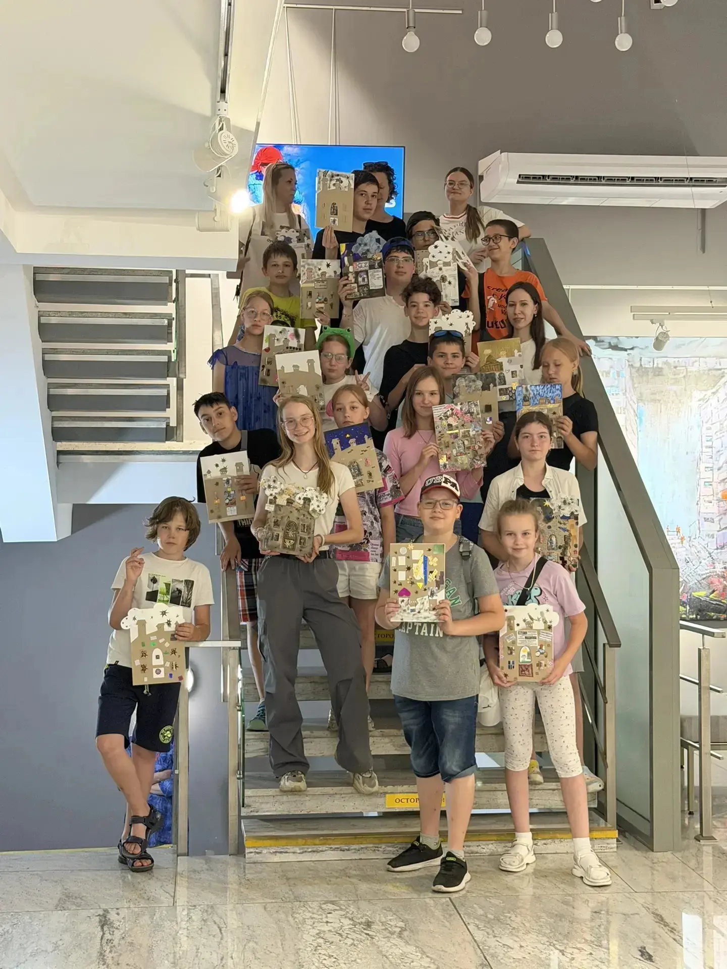 1️⃣9️⃣0️⃣6️⃣2️⃣6️⃣ - Ребята из старшего отряда пришкольного лагеря «Зелёный шум» посетили Волгоградс