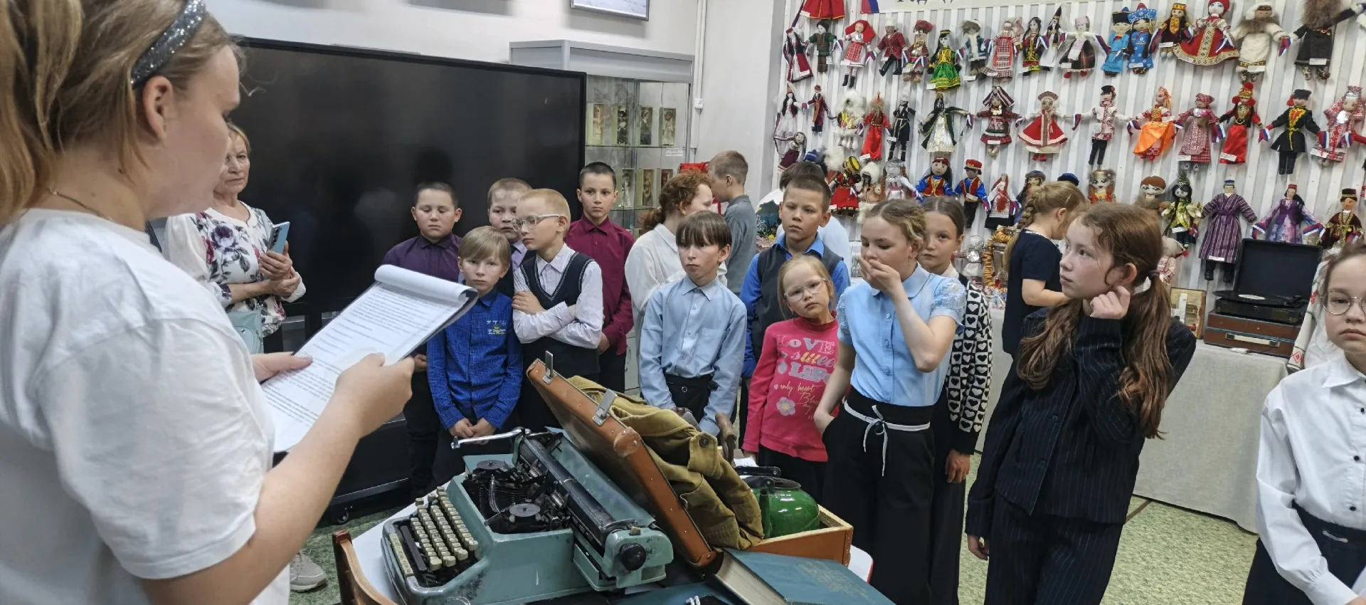 ✨13 мая нашу школу посетили ученики Кушьинской начальной школы под руководством руководителя музея В