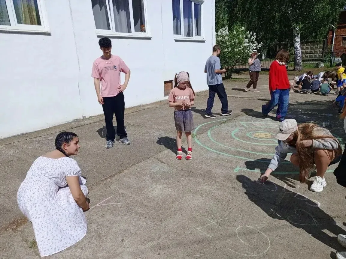 ✨ День Детства: путешествие выпускников в прошлое ✨