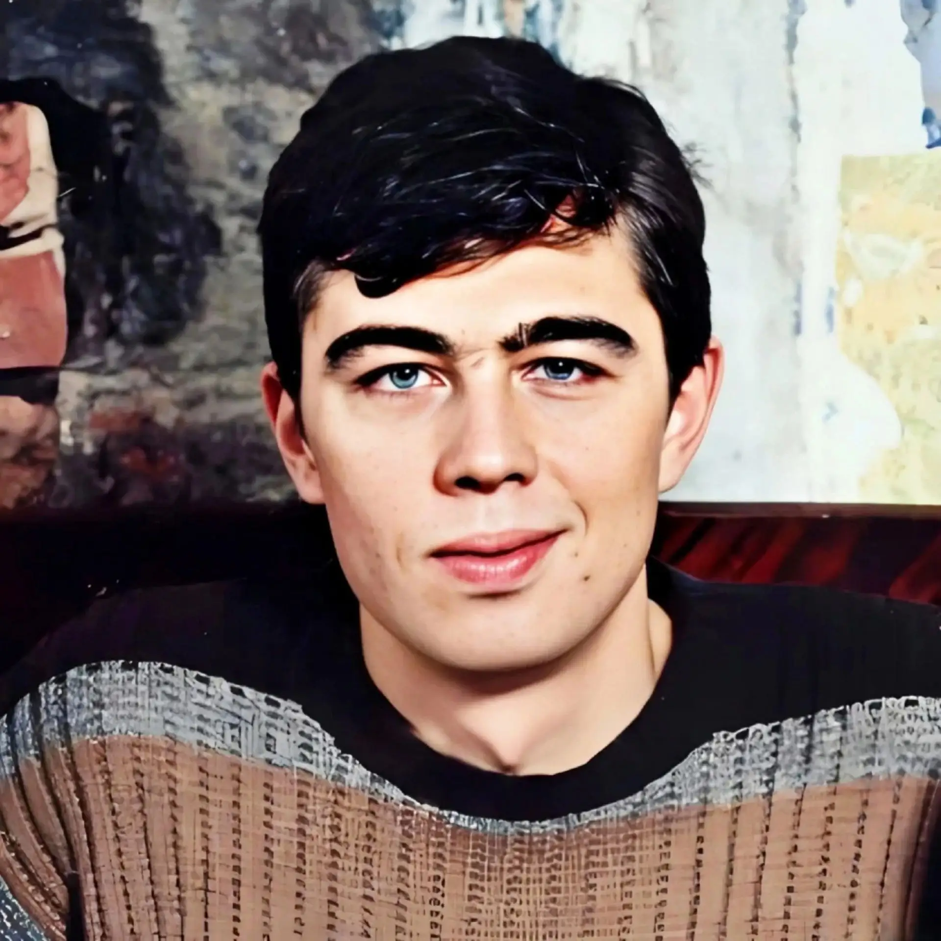 — Знаешь почему так много зла в мире?