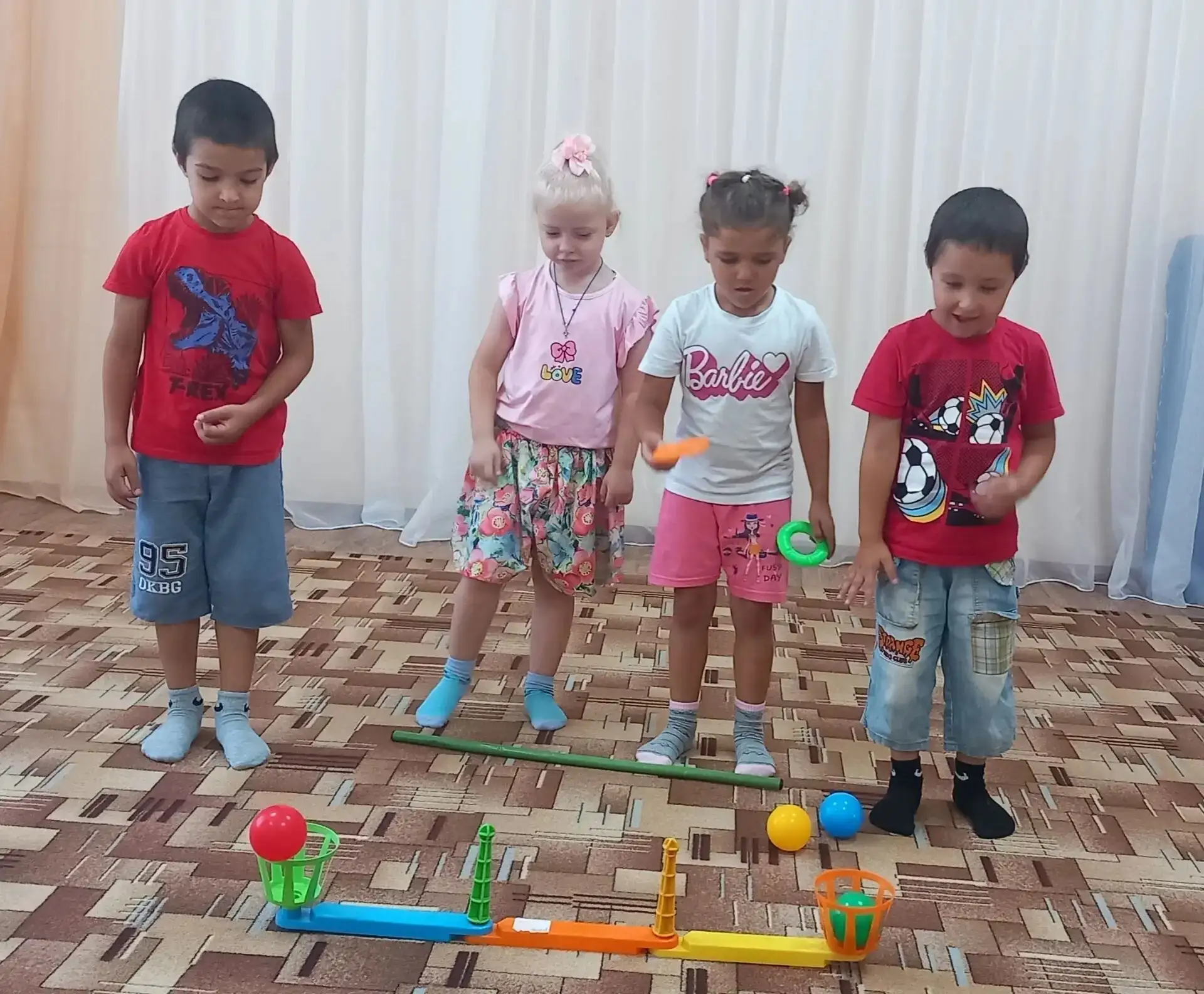 Игры с кольцебросом.