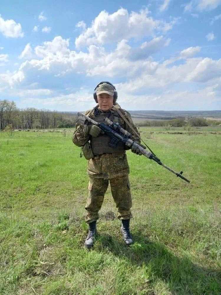 Ямальский снайпер отправился на СВО, чтобы найти своего пропавшего сына.  Владимир Окотэтто – настоя