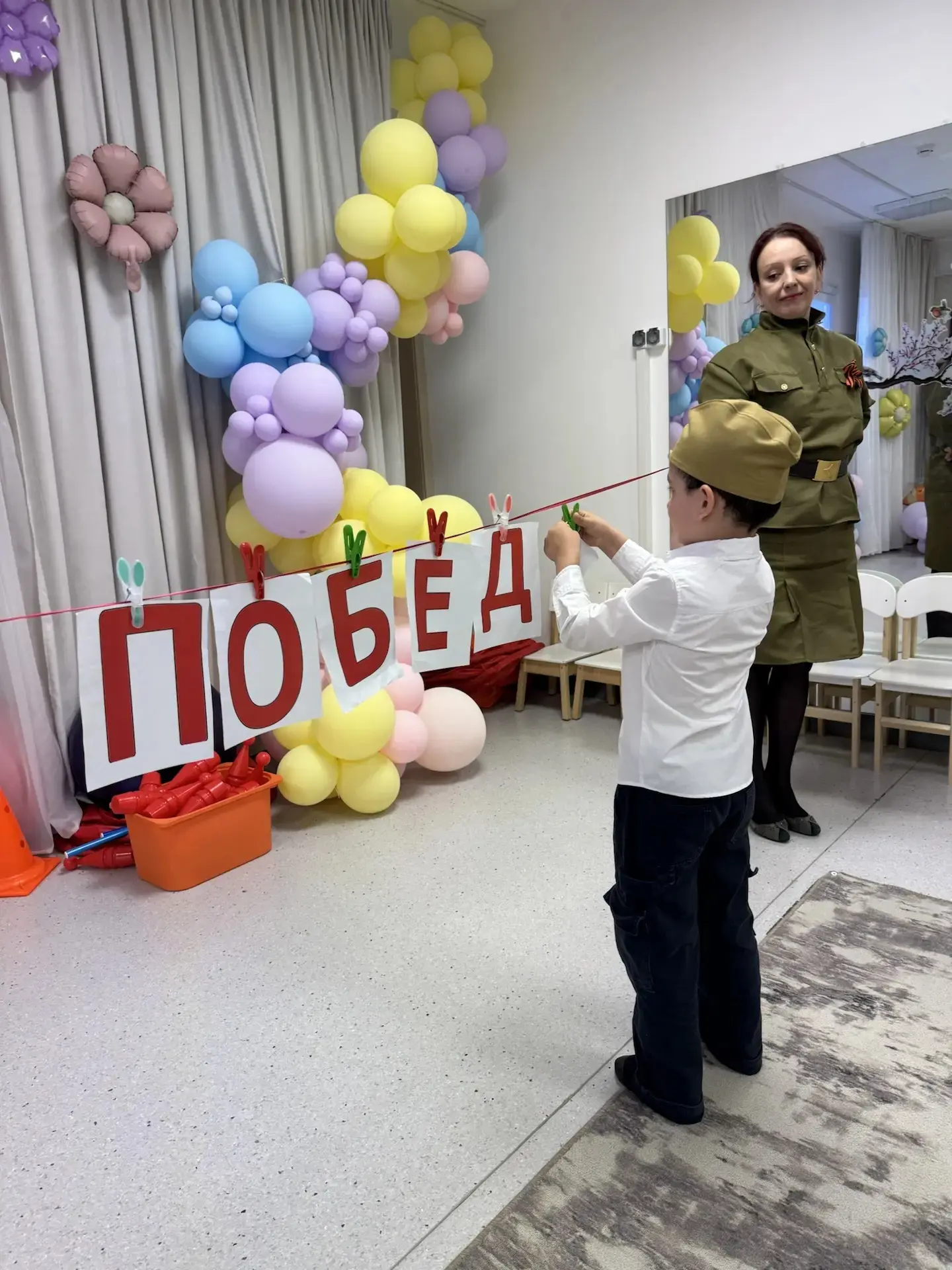 В преддверии Дня Победы в нашем дошкольном отделении  были проведены торжественные мероприятия, посв