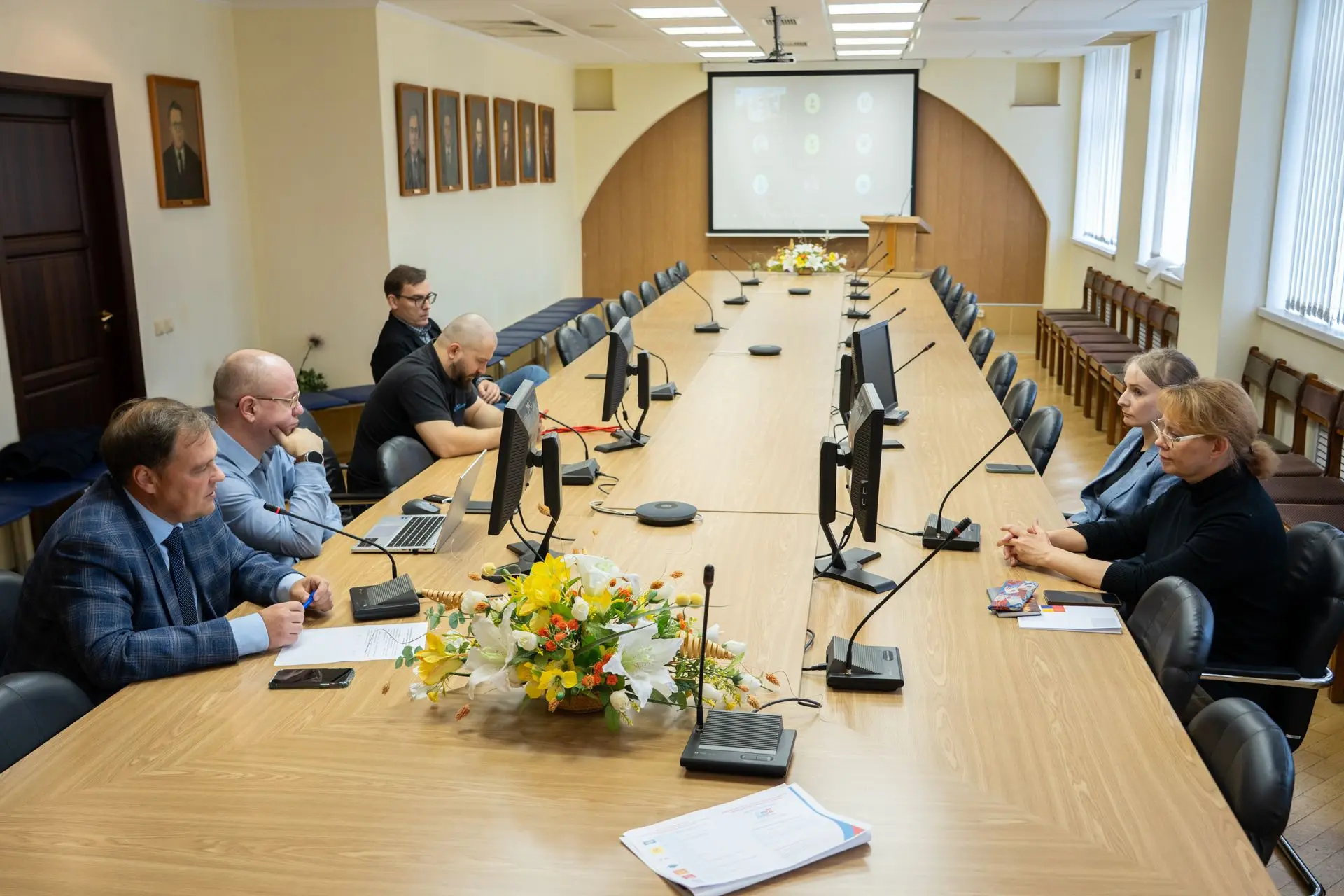 На площадке ВятГУ преподаватели вузов ПФО обсудили технологии формирования самостоятель...