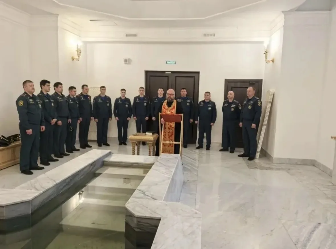 В День памяти погибших в радиационных авариях и катастрофах главный храм Приморья посет...